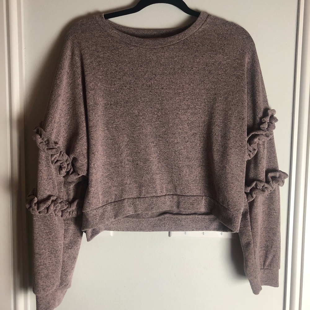 crop light ruffle top